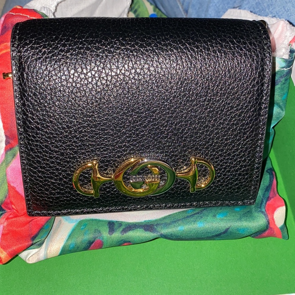 Gucci Sylvie Mini WOC